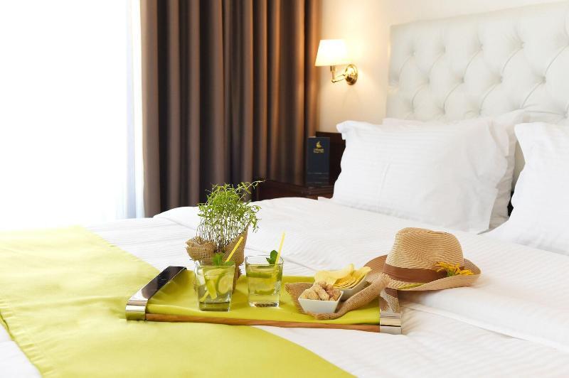 Armata Boutique Hotel Спетсес Экстерьер фото