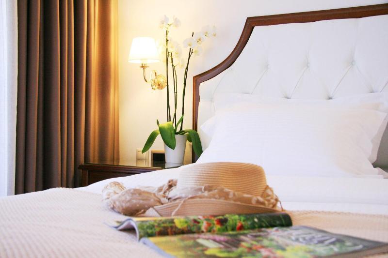 Armata Boutique Hotel Спетсес Экстерьер фото