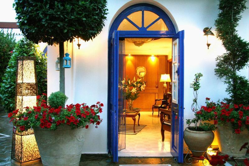 Armata Boutique Hotel Спетсес Экстерьер фото