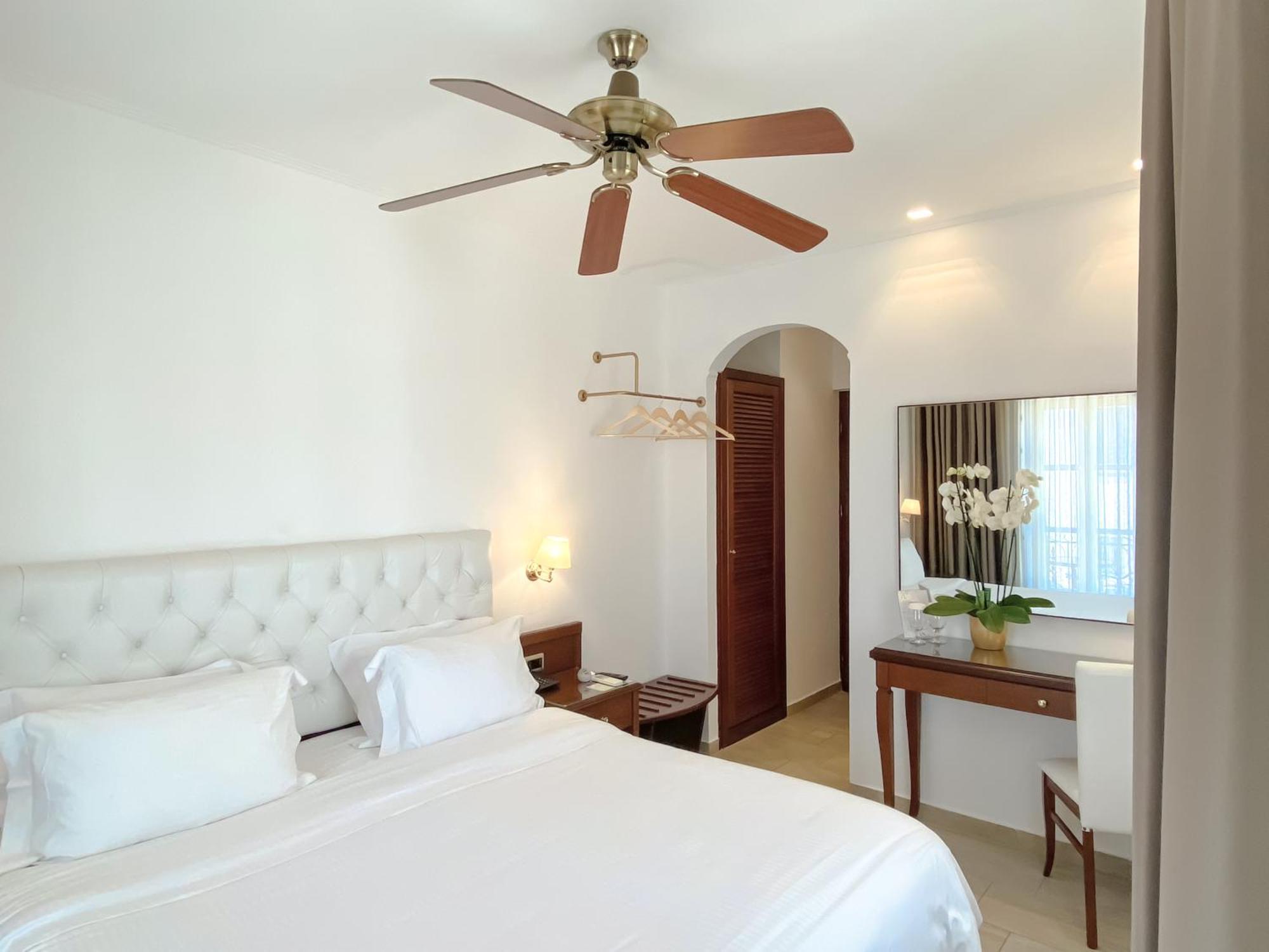 Armata Boutique Hotel Спетсес Экстерьер фото